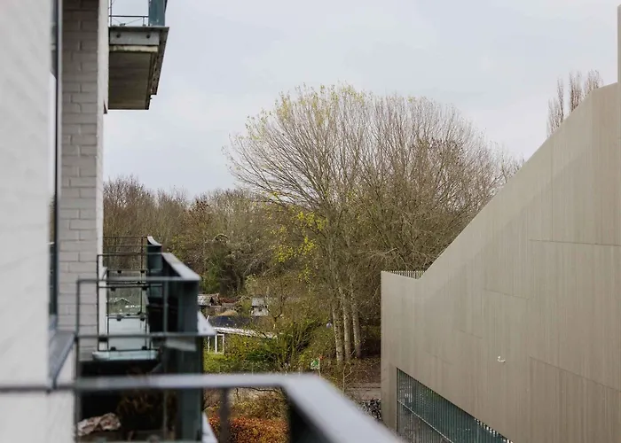 Scandi Retreat Steps From The Harbor