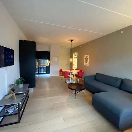 Scandi Retreat Steps From The Harbor Lejlighed