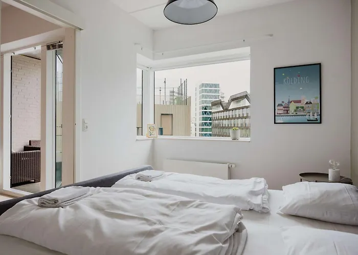 Daire Scandi Retreat Steps From The Harbor