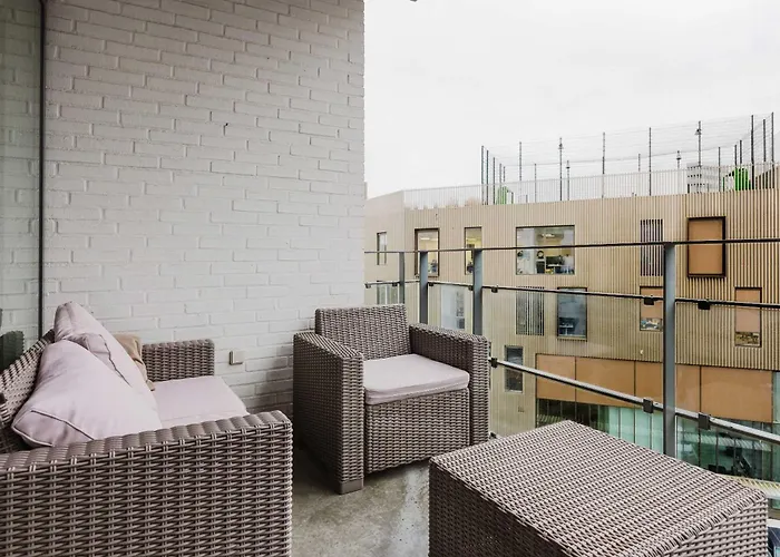 Daire Scandi Retreat Steps From The Harbor *